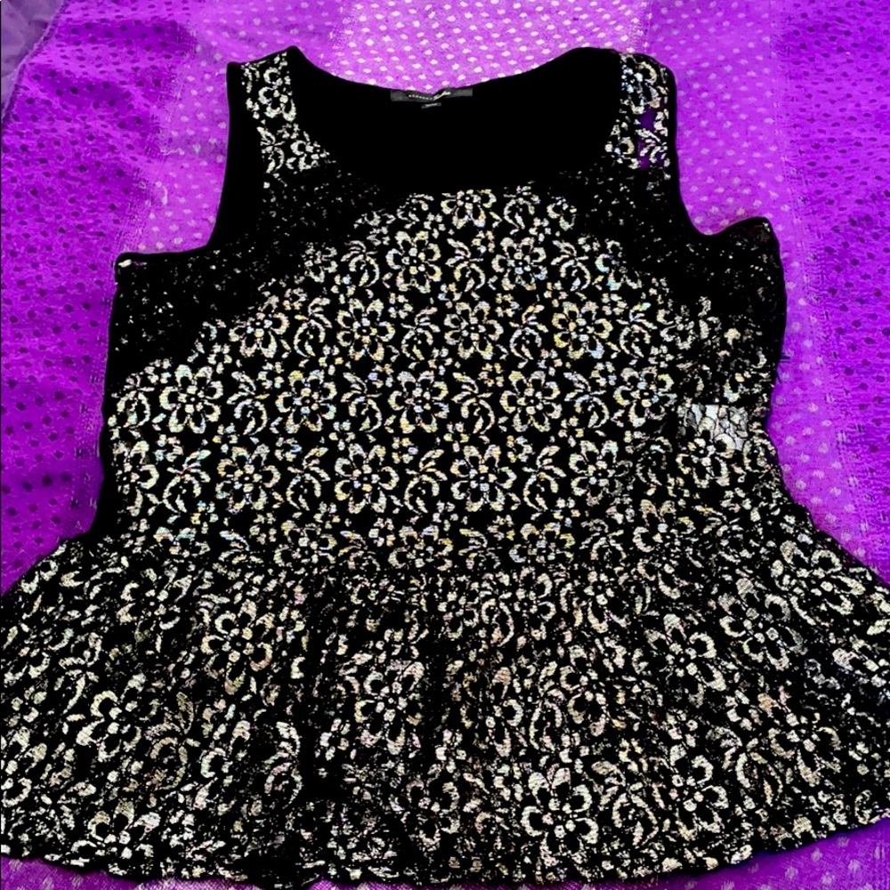 NWOT Sleeveless dress top